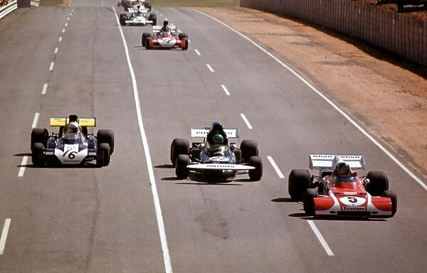 Jacky Ickx, Henri Pescarolo & Tim Schenken: South African Grand Prix, Kyalami, 2-4 Mar