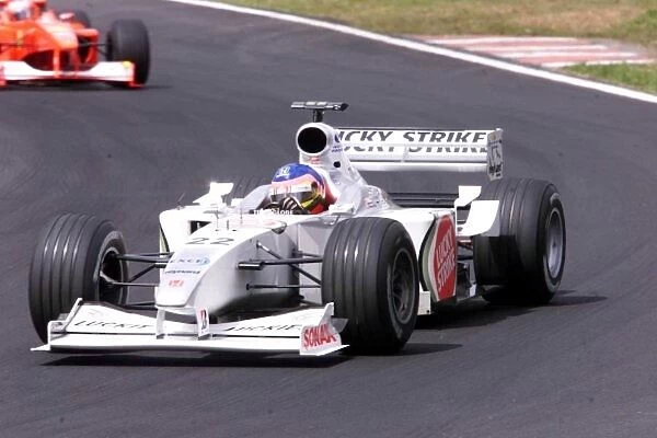 Jacques Villeneuve, BAR leads Rubens Barrichello