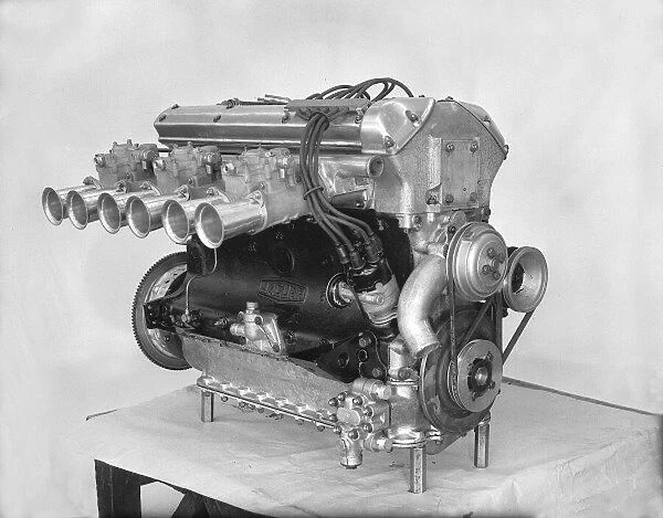 Jaguar 1955 Le Mans Engine Ref: 626  /  27 World copyright LAT Photographic