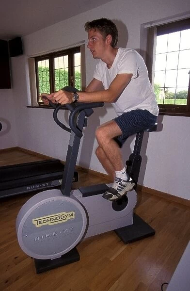 Jenson Button Lifestyle: Jenson Button works out in the gym