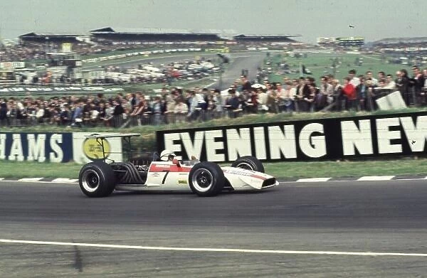 John Surtees, Honda RA301 (5th place) British Grand Prix, Brands Hatch, 20th July 1968, Rd 7 World LAT Photographic Tel: +44 (0) 181 251 3000 Fax: +44 (0) 181 251 3001 Ref: 68 GB 127