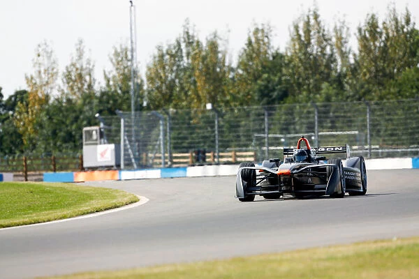 L5R0590. FIA Formula E Season 3 Testing - Day Two.