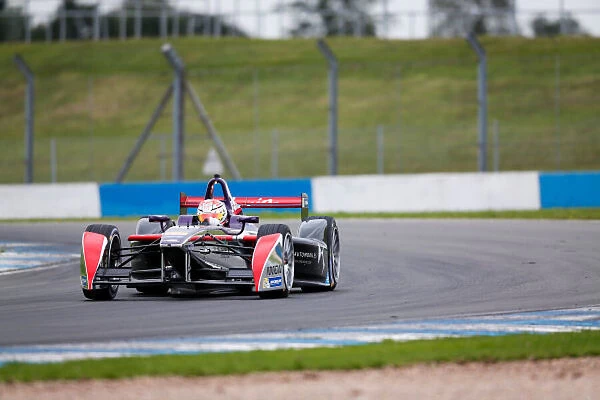 L5R2854. FIA Formula E Championship 2015 / 16.