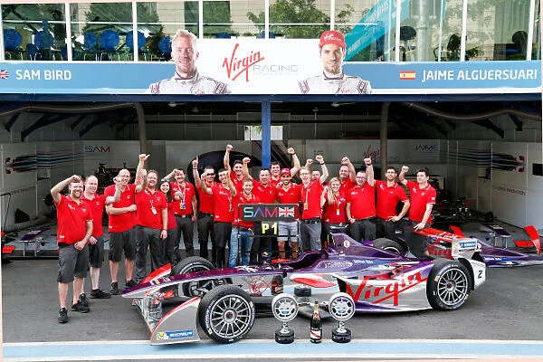 L5R4553. Virgin Racing Team Celebration. Putrajaya E-Prix
