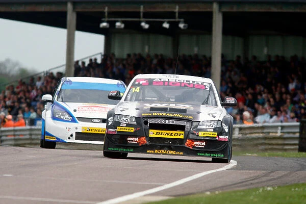 lat je 172. 2013 British Touring Car Championship,