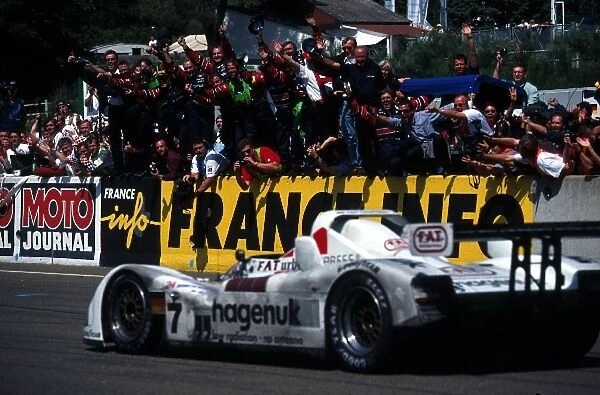Le Mans 24 Hour Race: Race winner Michele Alboreto, TWR Joest Porsche WSC95