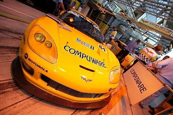 Le Mans 24 Hours: The two Chevrolet Corvette C6.Rs in the pit lane before the race