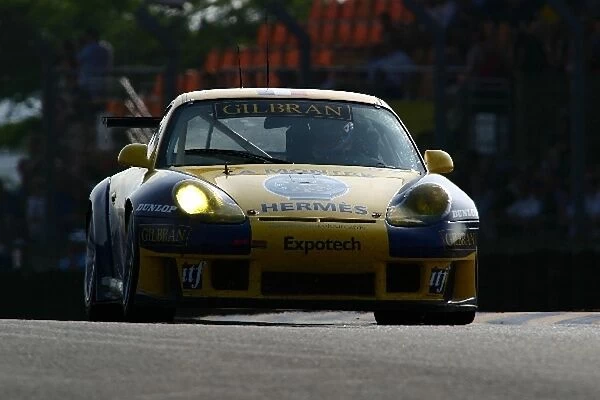 Le Mans 24 Hours: Ian Khan  /  Michel Neugarten  /  Nigel Smith Perspective Racing Porsche 911 GT3-RS