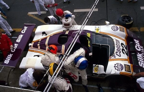 Le Mans 24 Hours: The Jaguar XJR-9LM of Derek Daly  /  Kevin Cogan  /  Larry Perkins