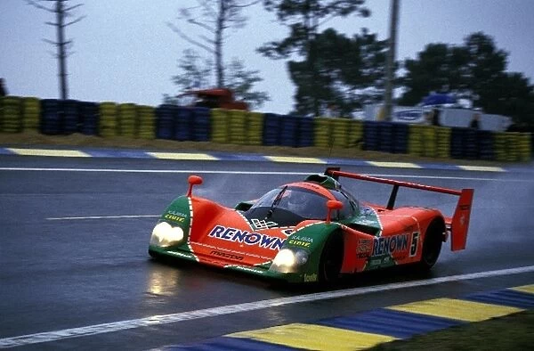 Le Mans 24 Hours: Johnny Herbert  /  Volker Weidler  /  Bertrand Gachot Mazda MXR-01