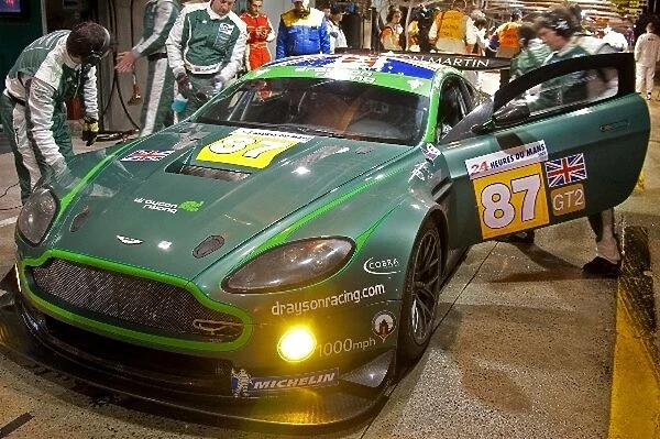 Le Mans 24 Hours: Jonny Cocker  /  Paul Drayson  /  Marino Franchitti Drayson Racing Aston Martin Vantage GT2