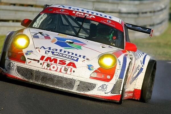 Le Mans 24 Hours: Raymond Narac  /  Richard Lietz  /  Pat Long Porsche 911 GT3 - RSR with a rear puncture