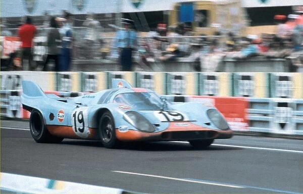 Le Mans 24 Hours: Richard Attwood  /  Herbert Muller John Wyer Automotive Porsche 917K finished in 2nd place