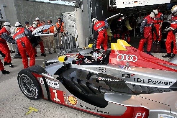 Le Mans 24 Hours: Rinaldo Capello  /  Tom Kristensen  /  Allan McNish Audi Sport Team Joest Audi R15 TDI