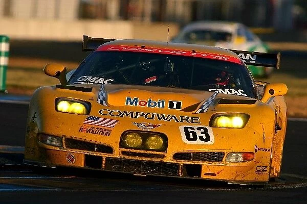 Le Mans 24 Hours: Ron Fellows  /  Johnny O Connell  /  Max Papis Corvette Racing Chevrolet Corvette C5-R