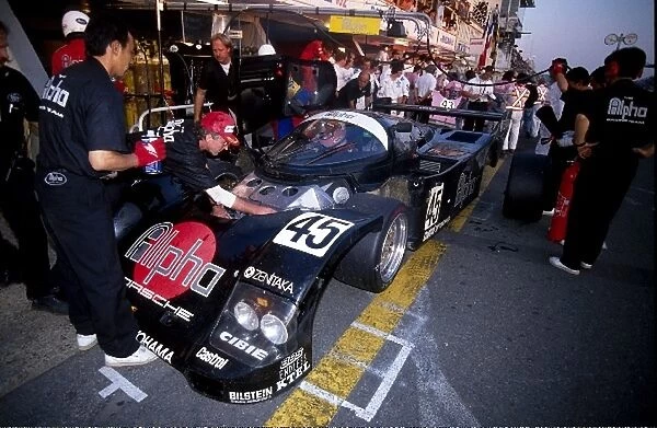 Le Mans 24 Hours: Tiff Needell  /  David Sears  /  Anthony Reid Alpha Racing Team Porsche 962C finished in 3rd place