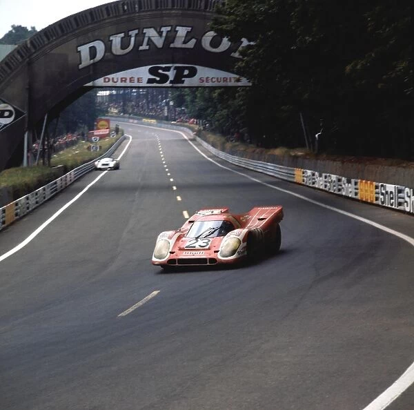 Le Mans, France. 1970: Hans Herrmann  /  Richard Attwood (Porsche 917K, 1st position