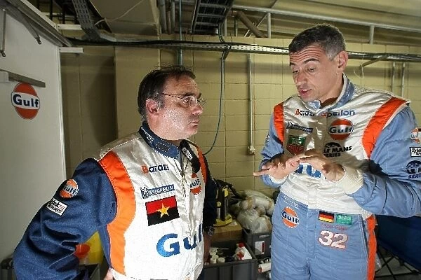 Le Mans Series: Karim Ojjeh Barazi Epsilon talks with a mechanic