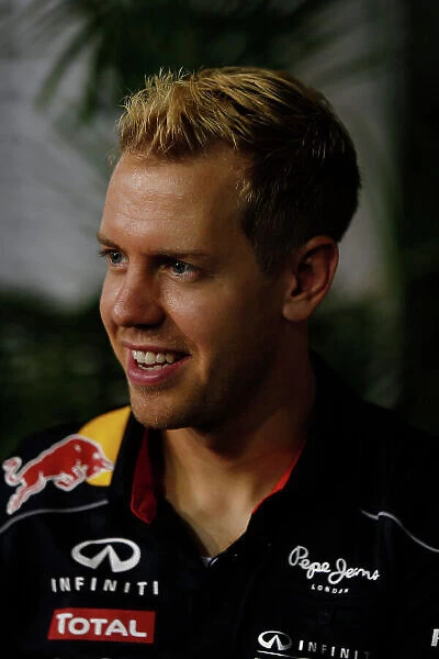 Marina Bay Circuit, Singapore. 19th September 2013. Sebastian Vettel, Red Bull Racing. World Copyright: Charles Coates / LAT Photographic. ref: Digital Image _N7T8607