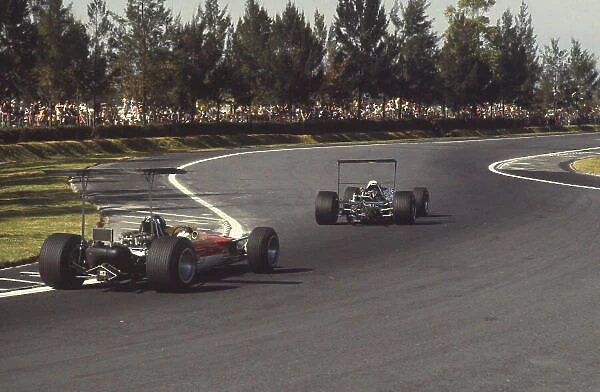 Mexico City, Mexico. 1-3rd November 1968. Jackie Stewart, Matra MS10 Ford, leads Graham Hill, Lotus 49B Ford. Ref: 68MEX26. World Copyright: LAT Photographic