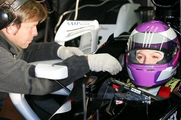 Minardi Testing: Katherine Legge prepares to test for Minardi