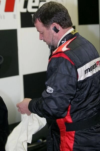 Minardi Testing: Paul Stoddart prepares to take control of the Minardi