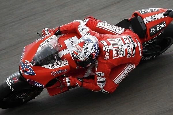 MotoGP. Casey Stoner (AUS), Marlboro Ducati, will start from pole position.