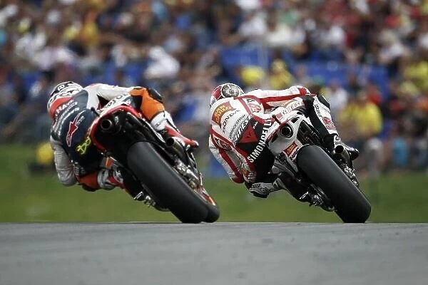 MotoGP. Marco Simoncelli (ITA), San Carlo Honda Gresini, (right), finished sixth.