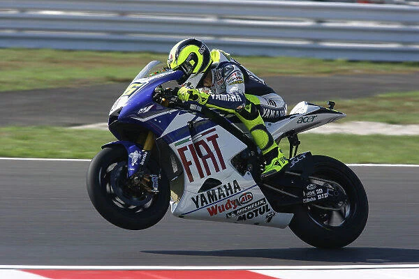 MotoGP. Valentino Rossi (ITA), FIAT Yamaha YZR-M1.