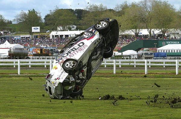 NEW ZEALAND V8 SUPERCAR DRIVER JASON RICHARDS ROLL OVER IN NZ
