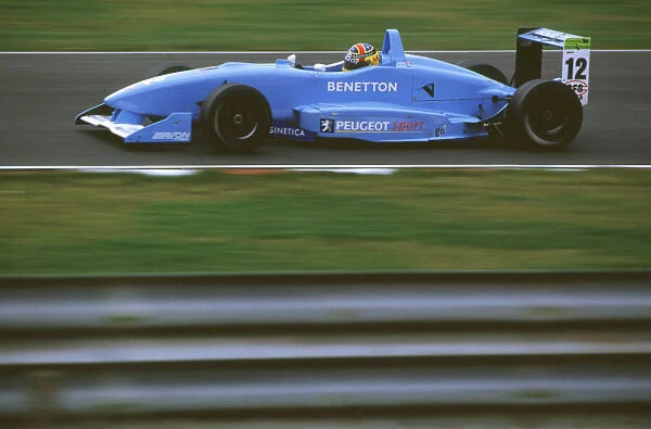 Nicolas Kiesa-RC Benetton-Race action