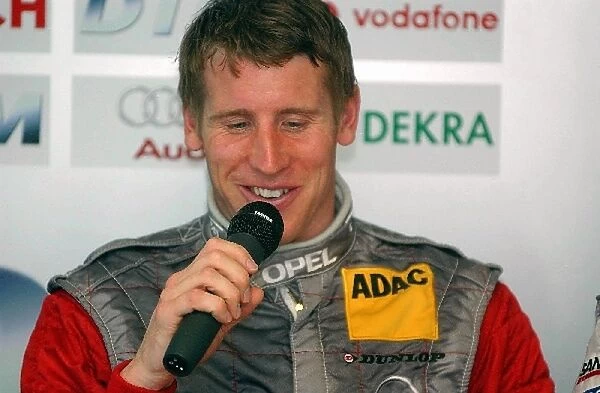 Peter Dumbreck (GBR) fastest Opel driver in qualifying in the press conference