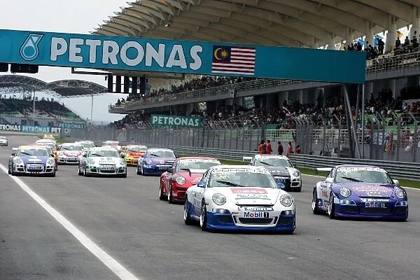 Porsche Asia Championship: The start of the race