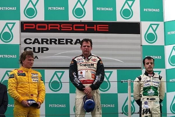 Porsche Carrera Cup Asia: Christian Menzel, Tim Sugden and Rodolfo Avila on the podium