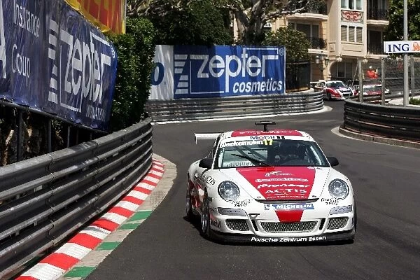 Porsche Supercup: Pole sitter Jerome Bleekemolen