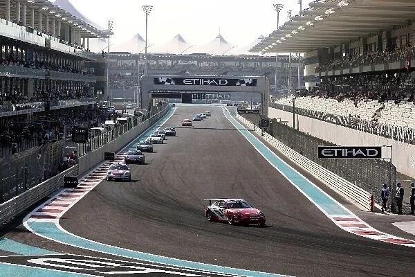 Porsche Supercup: Race action: Porsche Supercup, Rd 12 & 13, Race 2, Yas Marina Circuit, Abu Dhabi, UAE, Sunday 1 November 2009