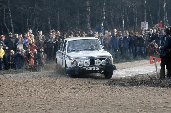 RAC Rally, Great Britain. 17-21 November 1973: Bjorn Waldegaard  /  Hans Thorszelius, 7th position