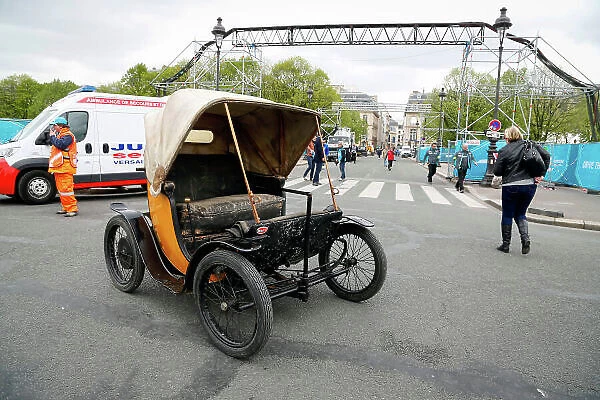 Race. Electric Bugatti. Paris e-Prix, Paris, France, Europe. Saturday 23 April 2016 Photo: Adam Warner  / LAT / FE ref: Digital Image _L5R7120