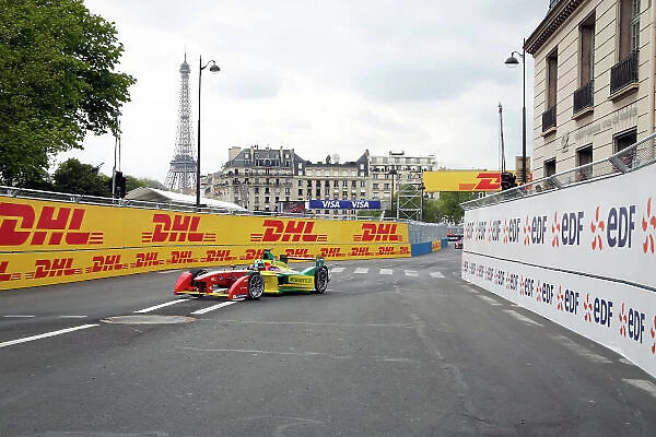 Race. Lucas Di Grassi (BRA), ABT Audi Sport FE01. Paris e-Prix, Paris, France, Europe. Saturday 23 April 2016 Photo: Adam Warner  / LAT / FE ref: Digital Image _L5R7616