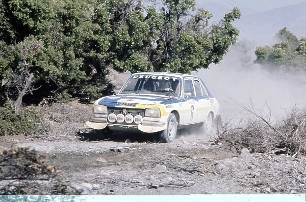 Rallye du Maroc, Morocco. 24-28 June 1975: Hannu Mikkola  /  Jean Todt, 1st position
