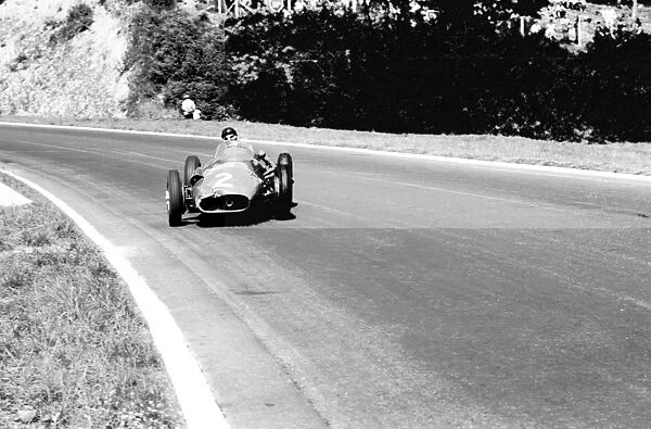 Rouen-les-Essarts, France. 7th July 1957: Juan Manuel Fangio, 1st position