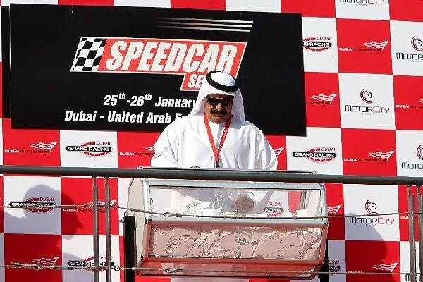 Speedcar Series: Saeed Khalfan Chairman of Dubai Autodrome with the tombola on the podium