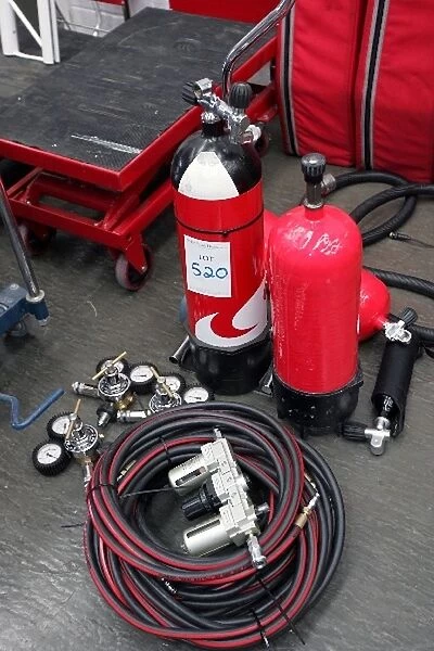 Super Aguri F1 Team Auction: Air hoses and guages and compressed air cylinders