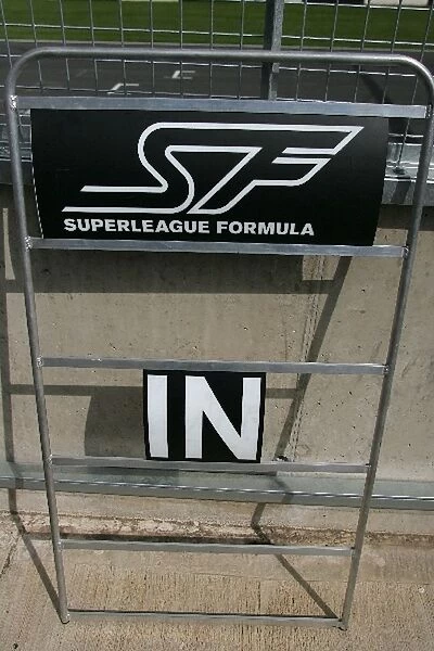 Superleague Formula Testing: Superleague Formula pit board