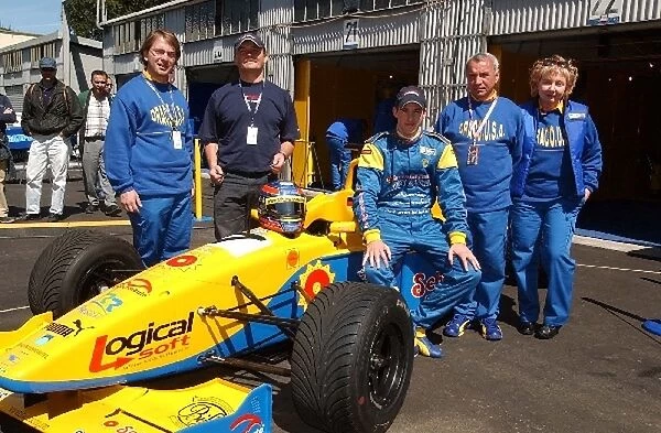 Sven Heidfeld (GER), Lola F3000, Draco Jr Racing Team  /  Multiracing USA, with his team