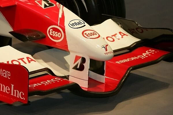 Toyota TF106 Launch: Front end Toyota TF106 detail