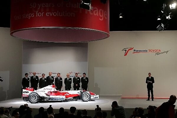 Toyota TF107 Launch: Toyota Personnel with the new Toyota TF107