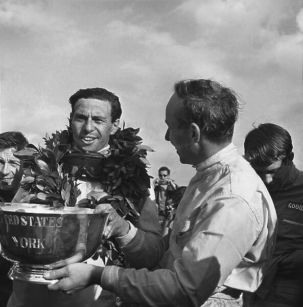 Trophy. 1966 United States Grand Prix. Watkins Glen, New York, USA