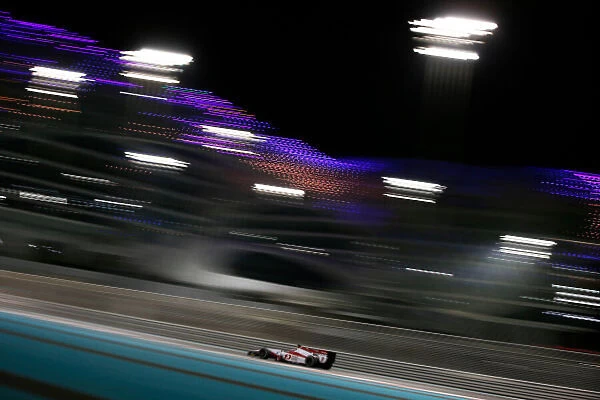 W2Q0867. 2014 GP2 Test 3.. Yas Marina Circuit, Abu Dhabi, United Arab Emirates.