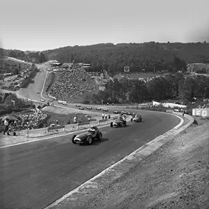 1958 Belgian Grand Prix: Tony Brooks 1st position, leads at the start of the race, action